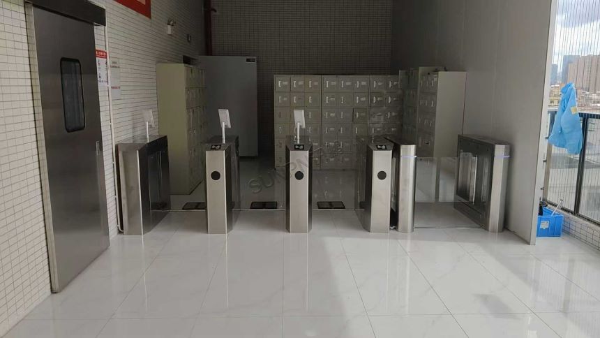 深圳讯鹏科技 ESD 防静电闸机-现场图