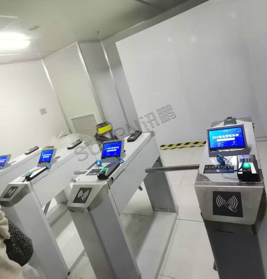 深圳讯鹏科技ESD防静电闸机-案例图