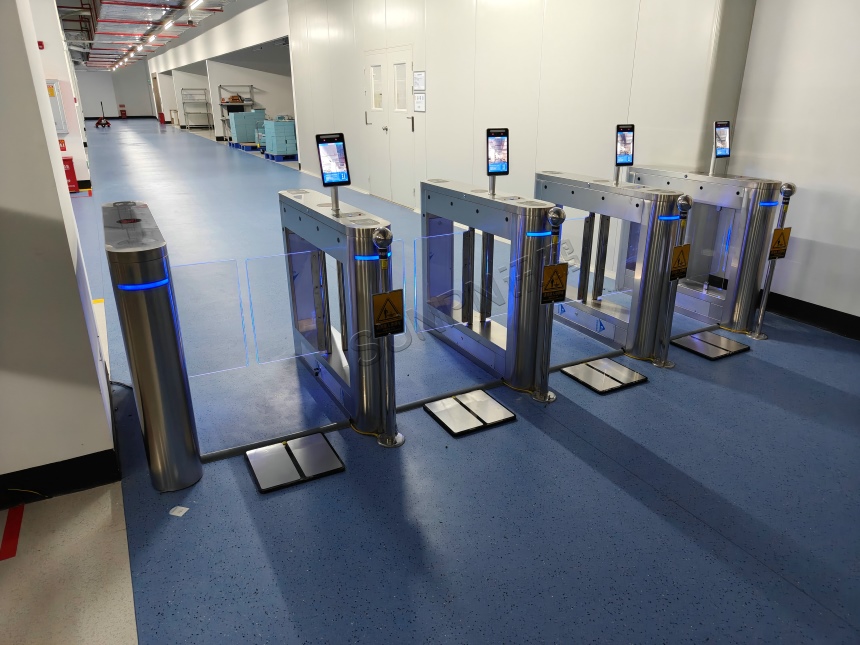 讯鹏科技：ESD防静电监控闸机-案例图